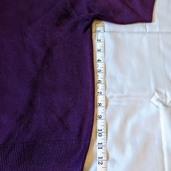 Vintage Sag Harbor Petite Women's Medium Purple Crew Crop Short Sleeve Sweater - Picture 3 of 5